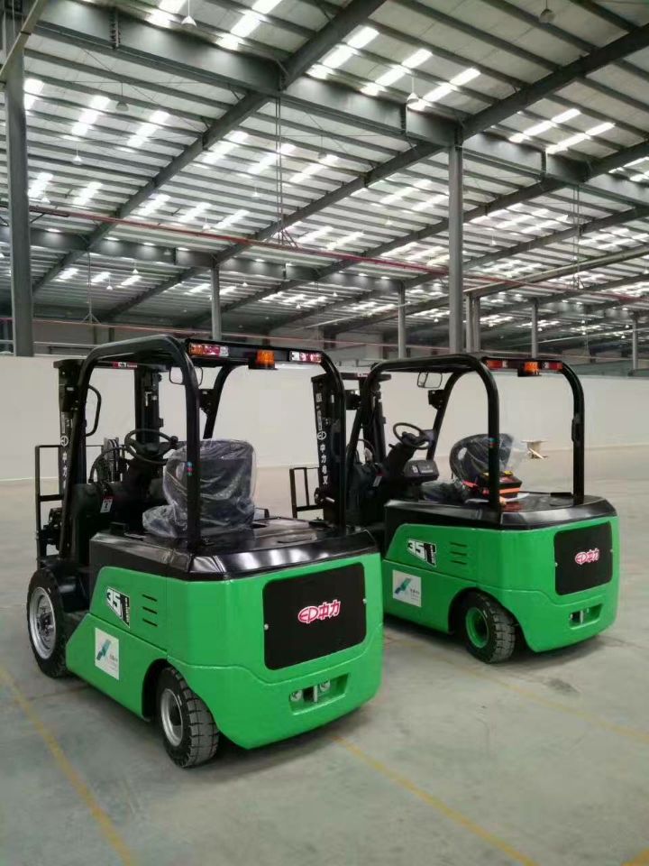 石家庄锂电池叉车/上选机电图1