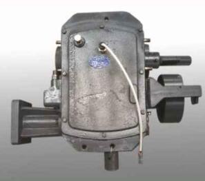 小麦收割机液压变速箱图1