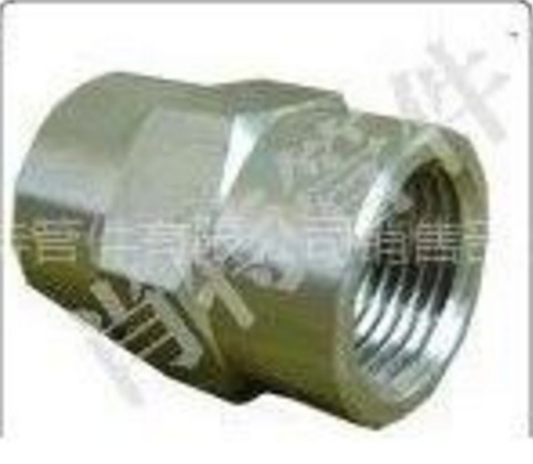 供应中间六角内螺纹接头