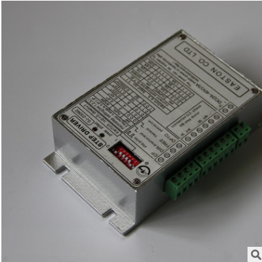 SJ-230M2 SJ-230M5 配42、57二相混合式步进电机驱动器