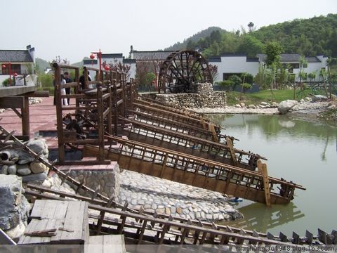 脚踏龙骨水车/老牛车水车