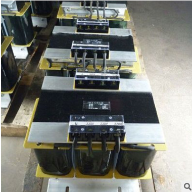 厂家供应SBK-20KW三相隔离变压器 电压可定制 干式变压器 可定制