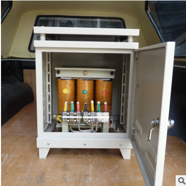 三相自耦变压器柜 三相干式变压器三相隔离变压器 厂家供应可定制