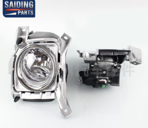 81220-60120 适用丰田兰德酷路泽汽车雾灯总成 汽车LANDCRUISER