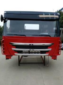 上汽依维柯红岩杰狮驾驶室总成