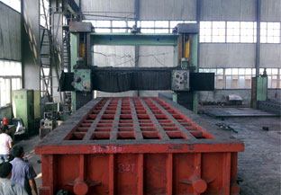 机床大型铸件生产制造商_东建质量保证接受定制