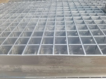 不锈钢踏步板A汉口不锈钢踏步板A德玛不锈钢踏步板厂家