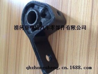 供应雷诺 标志橡胶衬套，发动机支架胶垫3523.75橡胶件