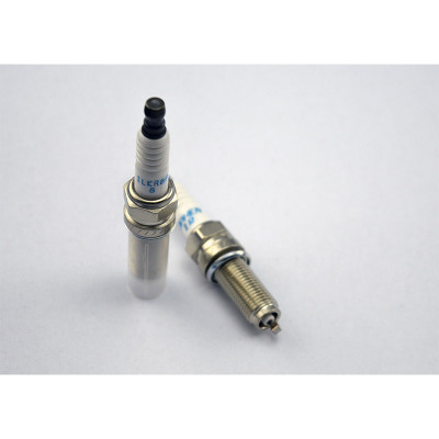 厂家供应 汽车铱金火花塞ILKR8P8 4s店汽车火花塞质量保障图1