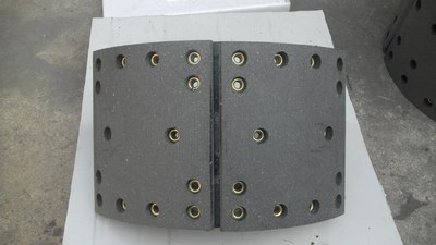 09款豪沃 AC16后制动蹄总成 加重蹄铁 放心选择