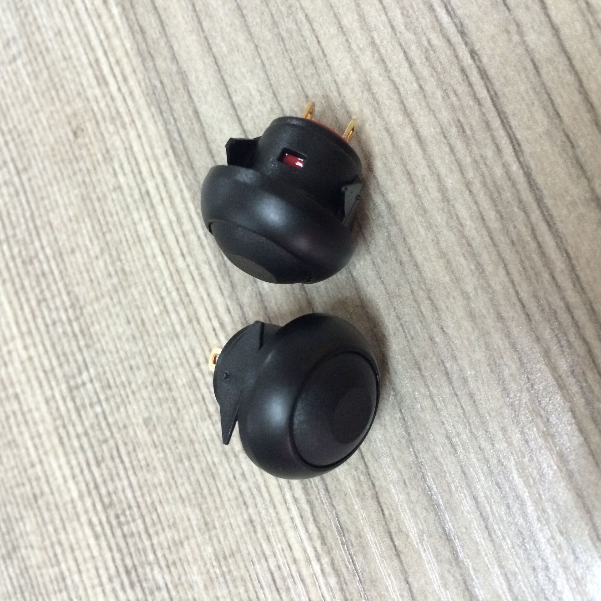 PAS6B1M1CAS2-5卡位复位黑色全防水按钮