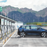 充电产业链如何跟上新能源汽车“狂飙”