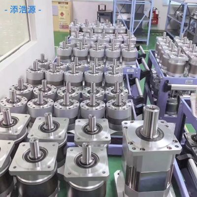 现货销售多种型号行星减速机 斜齿轮减速机 变速机图2