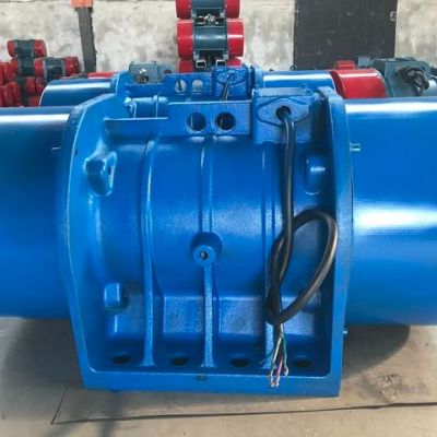 宏达XVM-A-280-6三相异步振动电机图2