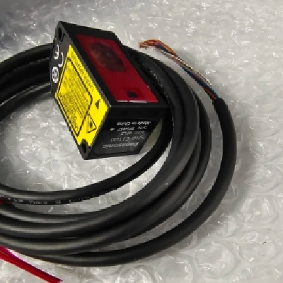 松下 Panasonic HG-C1100 HG-C1200高精度测距激光位移 传感器图3