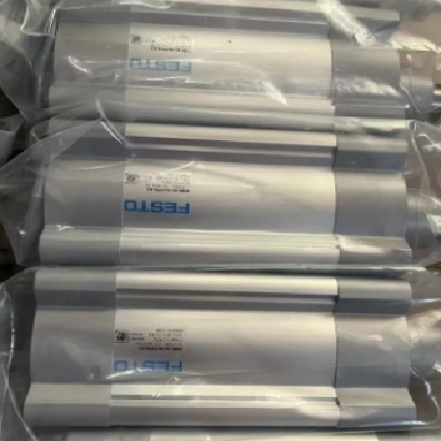 SMC正品CQ2 系列 薄型气缸：标准型/单杆双作用型号 CQ2B32-10DM图4