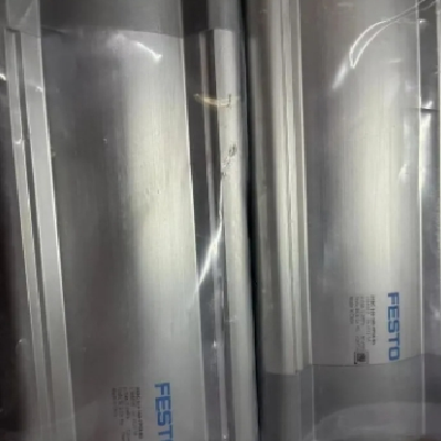 SMC正品CQ2 系列 薄型气缸：标准型/单杆双作用型号 CQ2B32-10DM图2