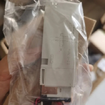 原装正品日本CKD电磁阀4GD319R-08-E2-3 工业调节自动化元件图4