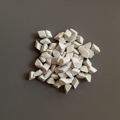 研磨石抛光石陶瓷磨料去毛刺倒角4*4三角磨料图4