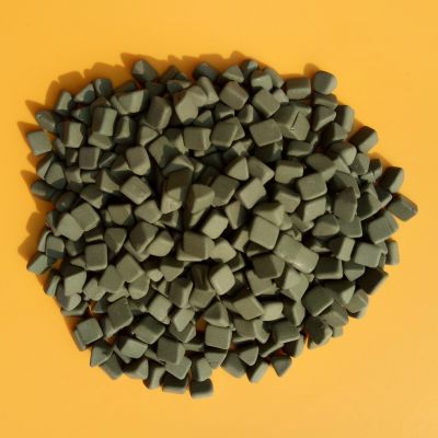 研磨石绿高铝瓷抛光磨料氧化铝磨料三角抛光石 4*4图2