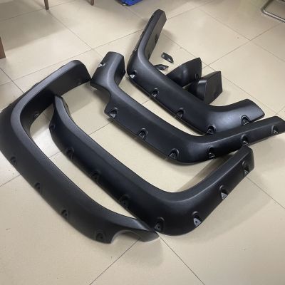 适用2007-2015丰田CRUISER轮眉FJ酷路泽TOYOYA宽体带钉一件代发图3