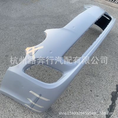 适用宾利飞驰 欧陆GT Flying Spur赛道版前保险杠3W0807217AC前保图5