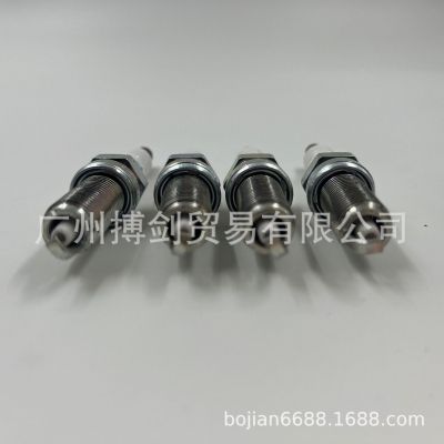 热销适用于现代NGK 悦动 瑞纳 火花塞LZKR6B-10E 18855-10060图3
