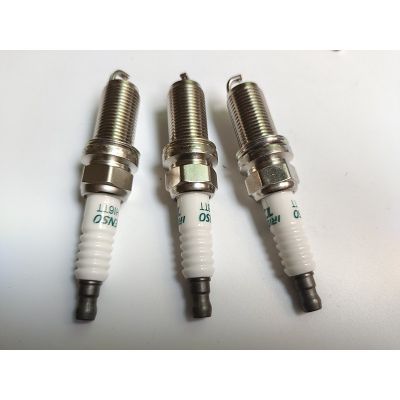 汽车配件 火花塞 IKH16TT 4703铱金火花塞汽车火花塞图2