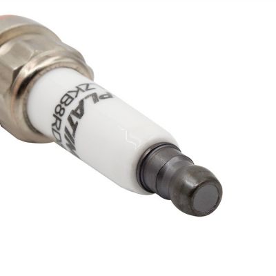 现货供应汽车配件 适用于宝马 G30 F90 G15 火花塞 12120047946图3