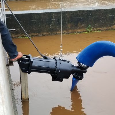 双导轨安装潜水推流器 不排水安装低速推流机图2